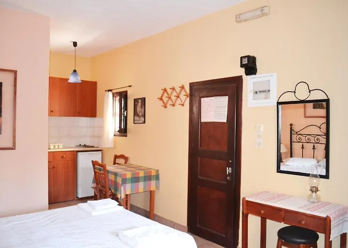 Avlitis Apartamento *