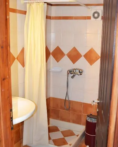 Avlitis Apartamento *